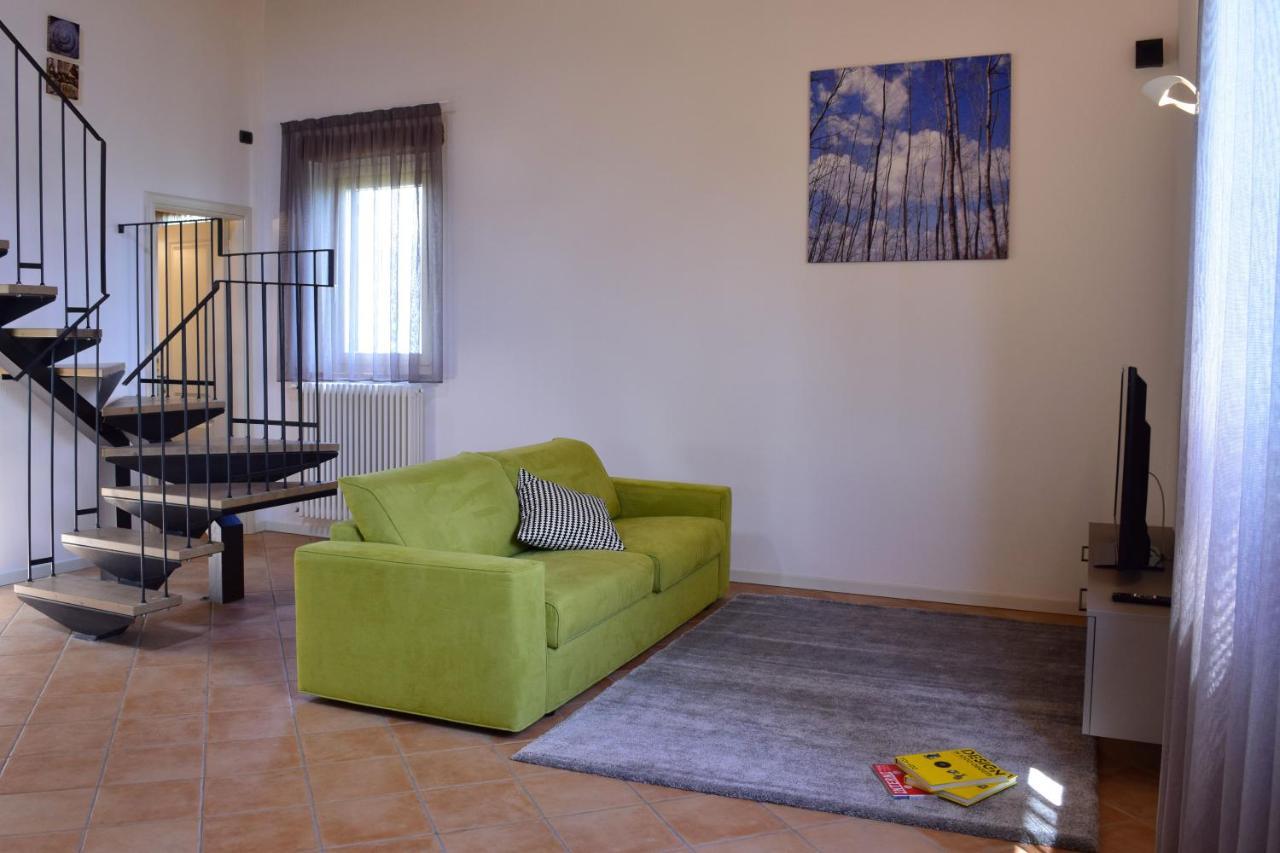 Borghetto Country Apartments Saludecio Exteriör bild